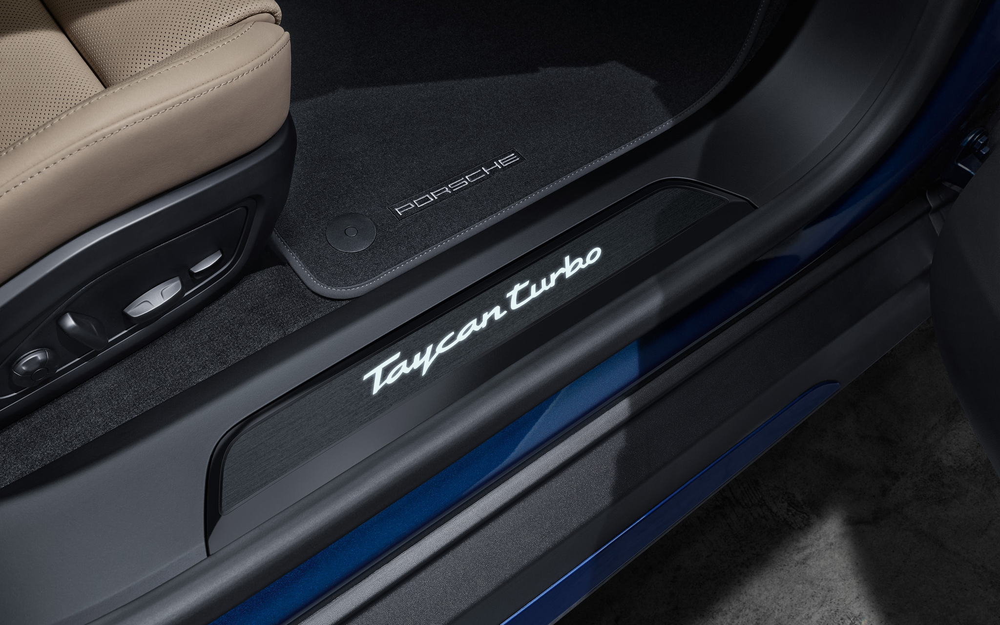 �������� ������ � �������� ������� ������� �������, � ������������ | Porsche Taycan 2020 -