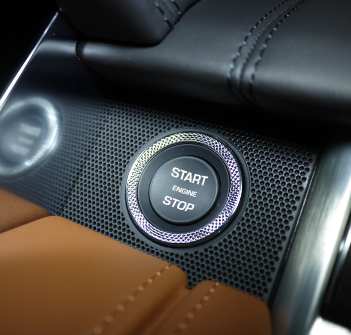 ������ ������� Start Engine Stop | SV Autobiography Range Rover