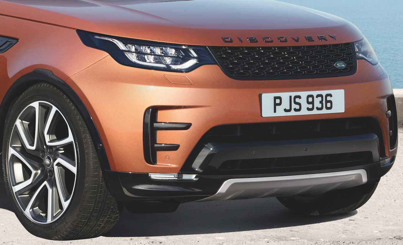 ����� �������� Black | ����� | Land Rover Discovery Dynamic