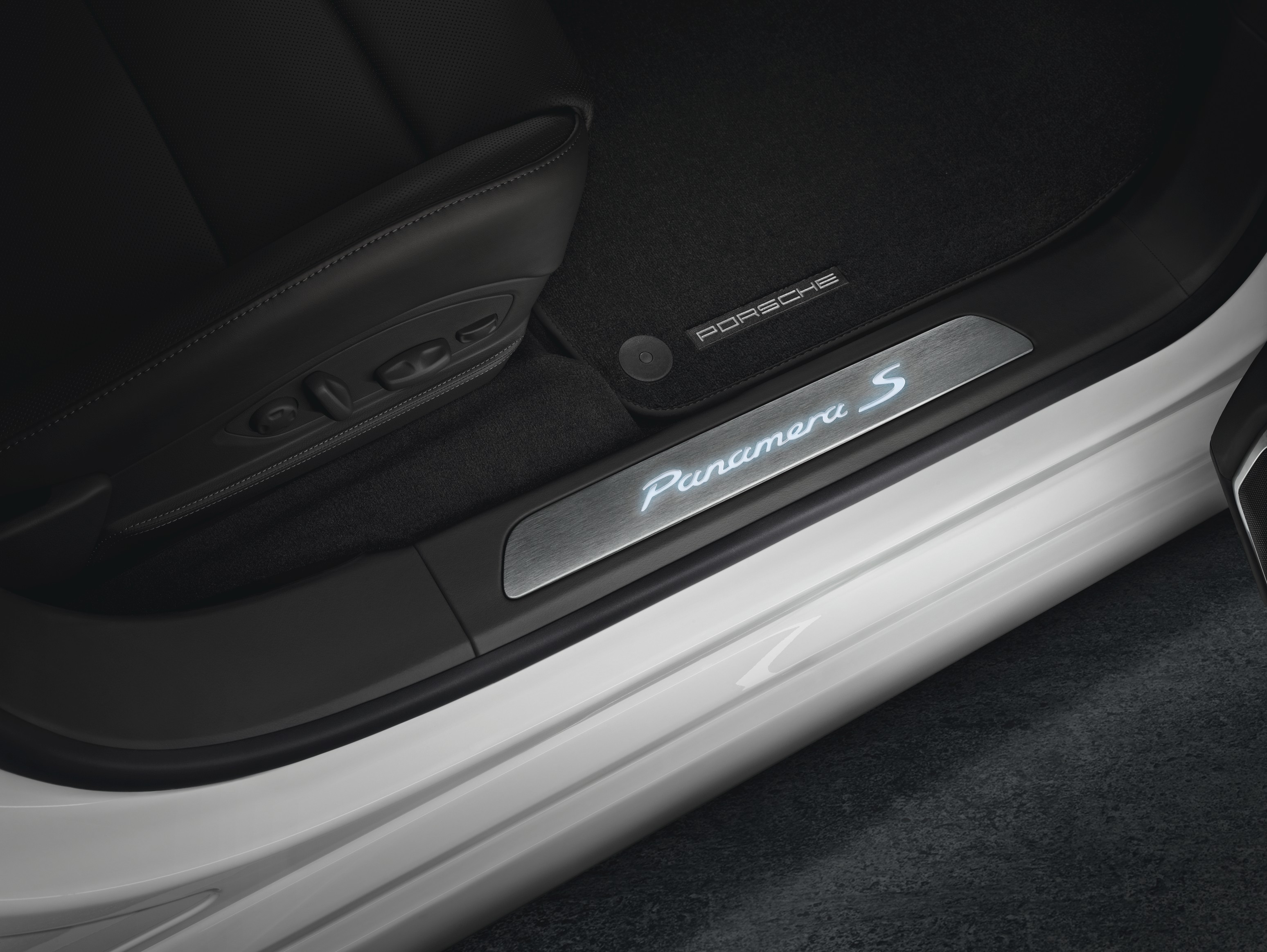 �������� �� ������ Aluminium � ������������ | Porsche Panamera