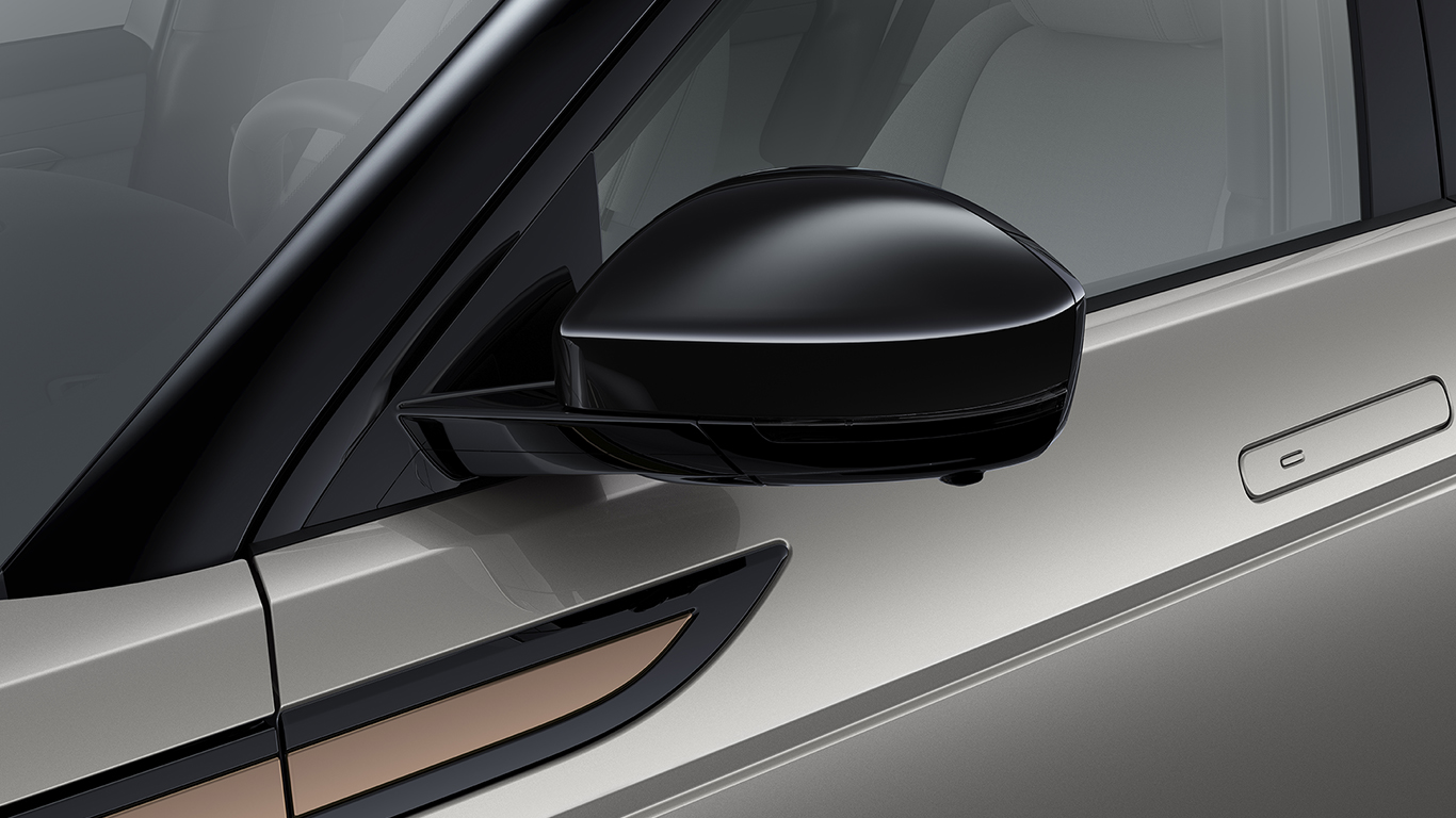 �������� �� �������� � ����������� Gloss Black  | Range Rover Evoque 2019 -