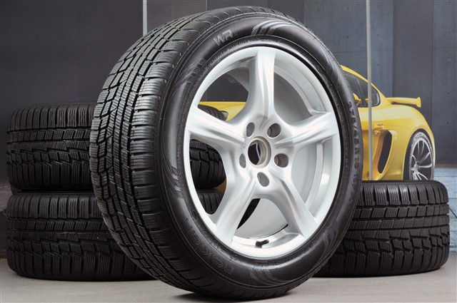 �-� ����� Panamera R18 � ������������ ������� ����� | Porsche Panamera