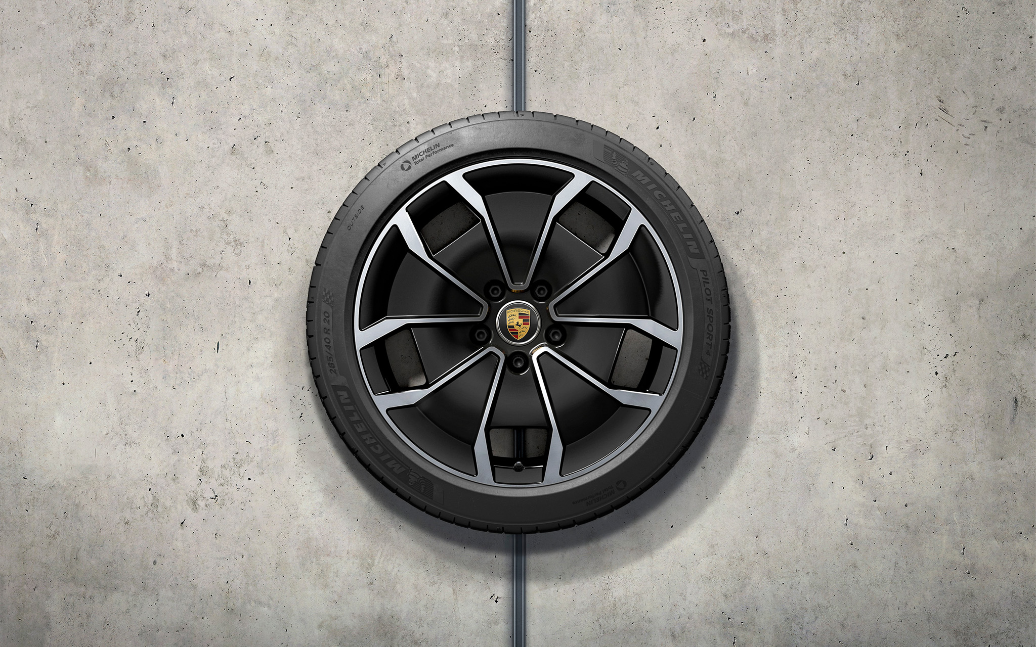 �-� ����� ���� � 20-��������� ������� Taycan Turbo Aero Design | Porsche Taycan 2020 -
