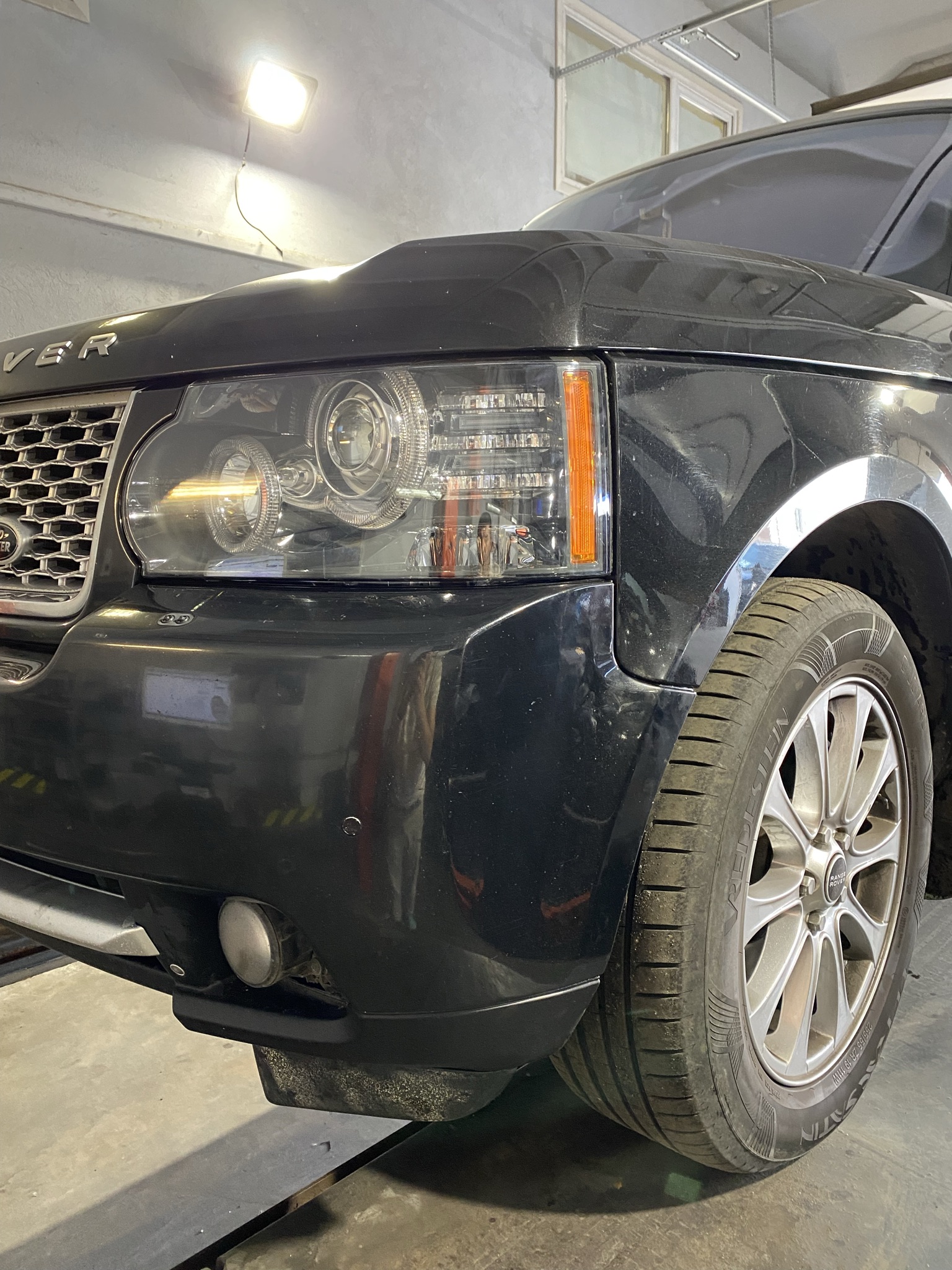 ��������� ����� �� Range Rover L322 � ����� ������� 408 000 ��