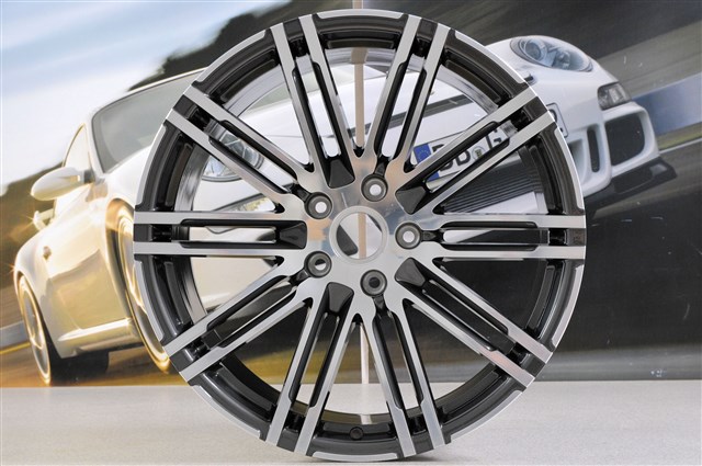 ������� ���� R21 911 Turbo Design III, Titanium | Porsche Cayenne