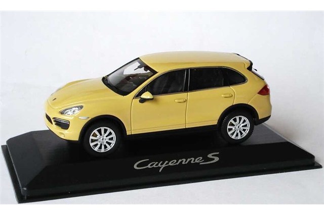 ������ Porsche Cayenne S 1:43