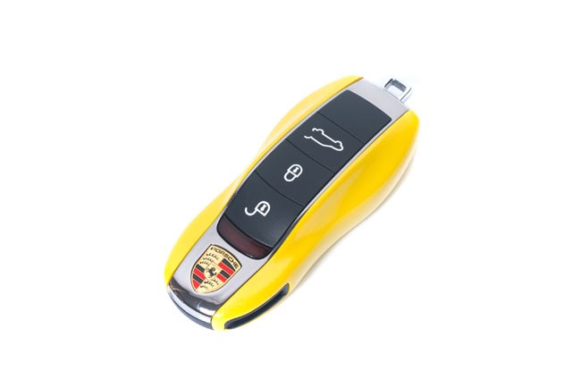 ������ ������� ����� Racing Yellow| Porsche Cayenne E2 2011 - 2014