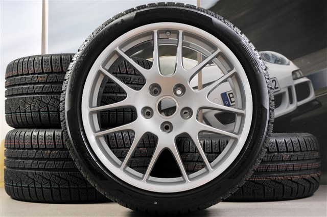 �-� ����� R20 RS Spyder Design � ������������ ������� ����� | Porsche Panamera G1 II