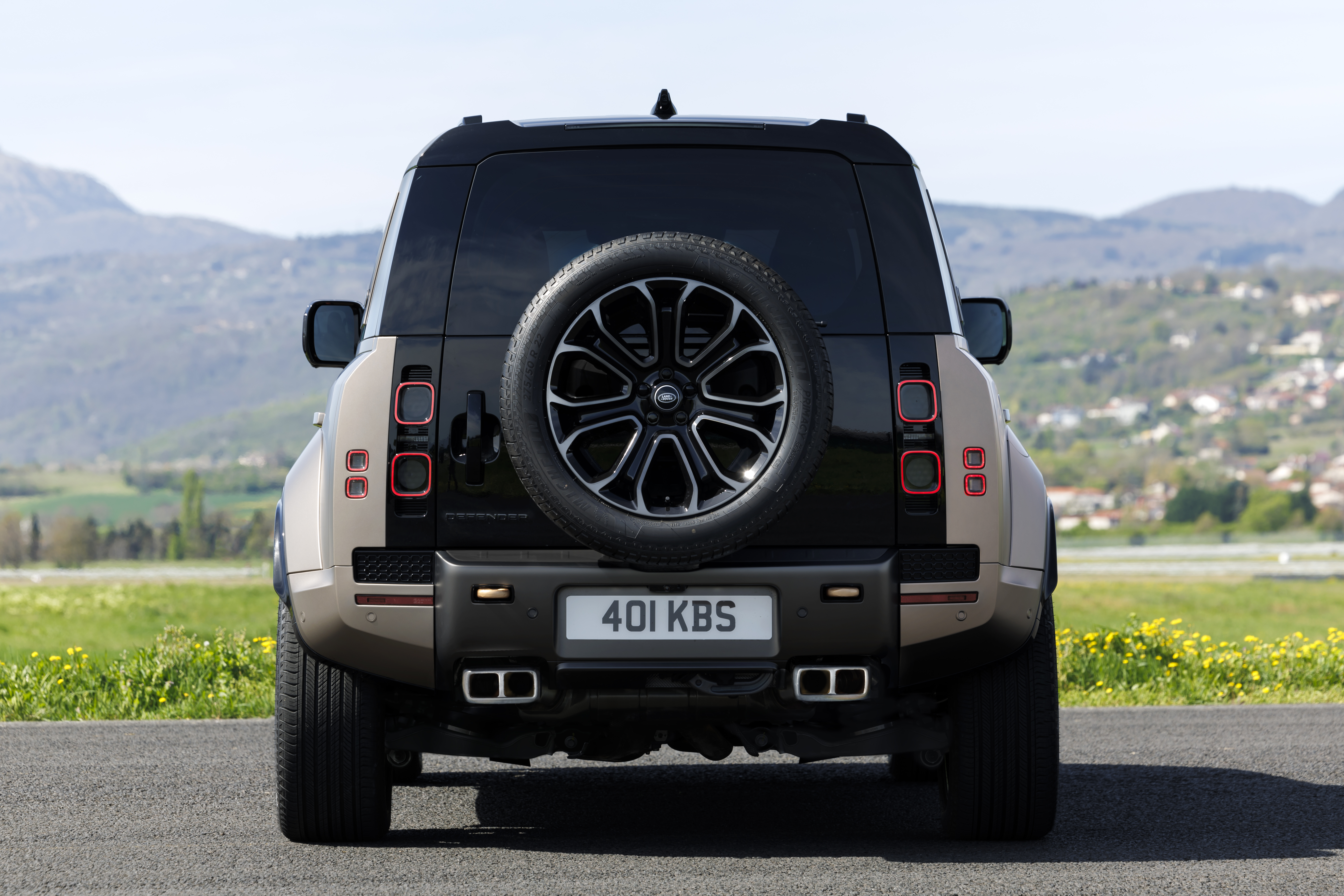 ������� ���� R22 Style 7026 Sidious Gloss Black