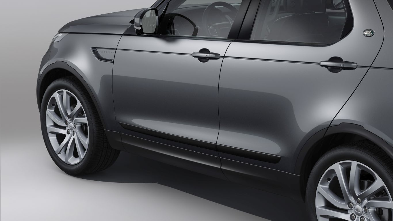 ����� �������� ����, Black <p>| Land Rover Discovery V 2017 -