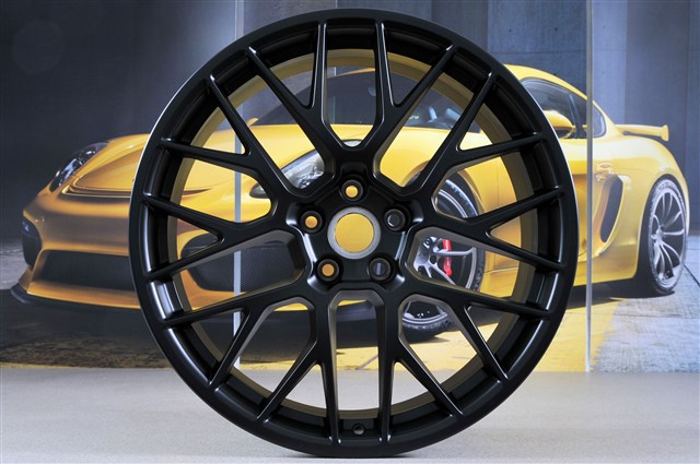 ������� ���� R20 RS Spyder Black ������� ��� | Porsche Macan