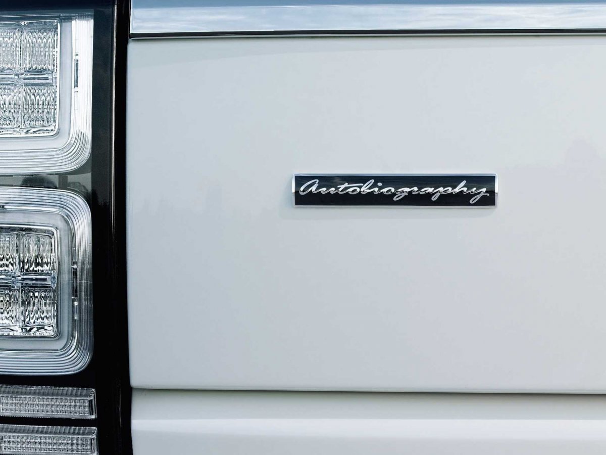 ����� ��������� �������� "Autobiography" Black | Range Rover
