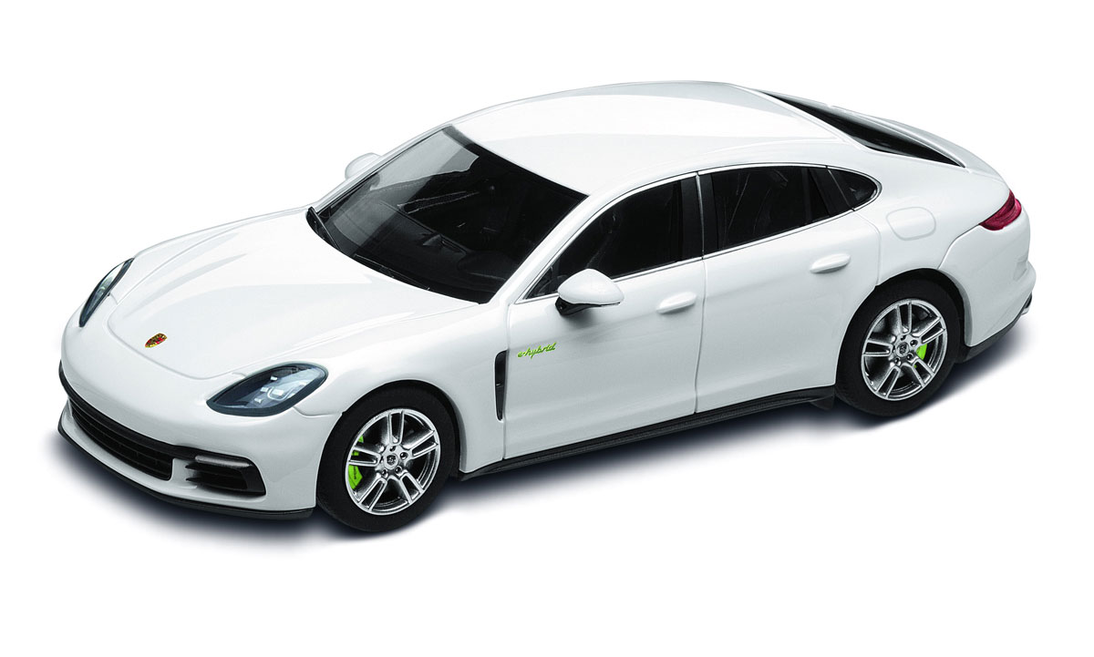 ������ Panamera 4 E-Hybrid G2, carrara white, 1:43