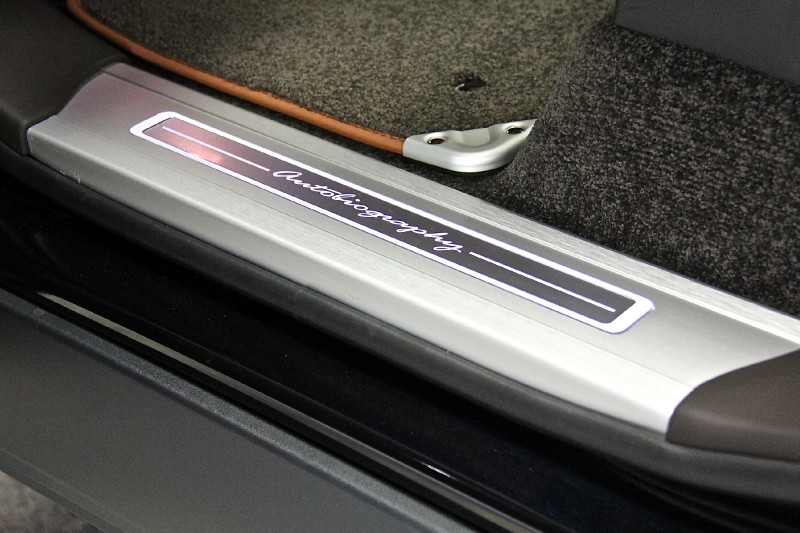 �������� �� ���� �� ���������� ������� RH (�����) | Range Rover