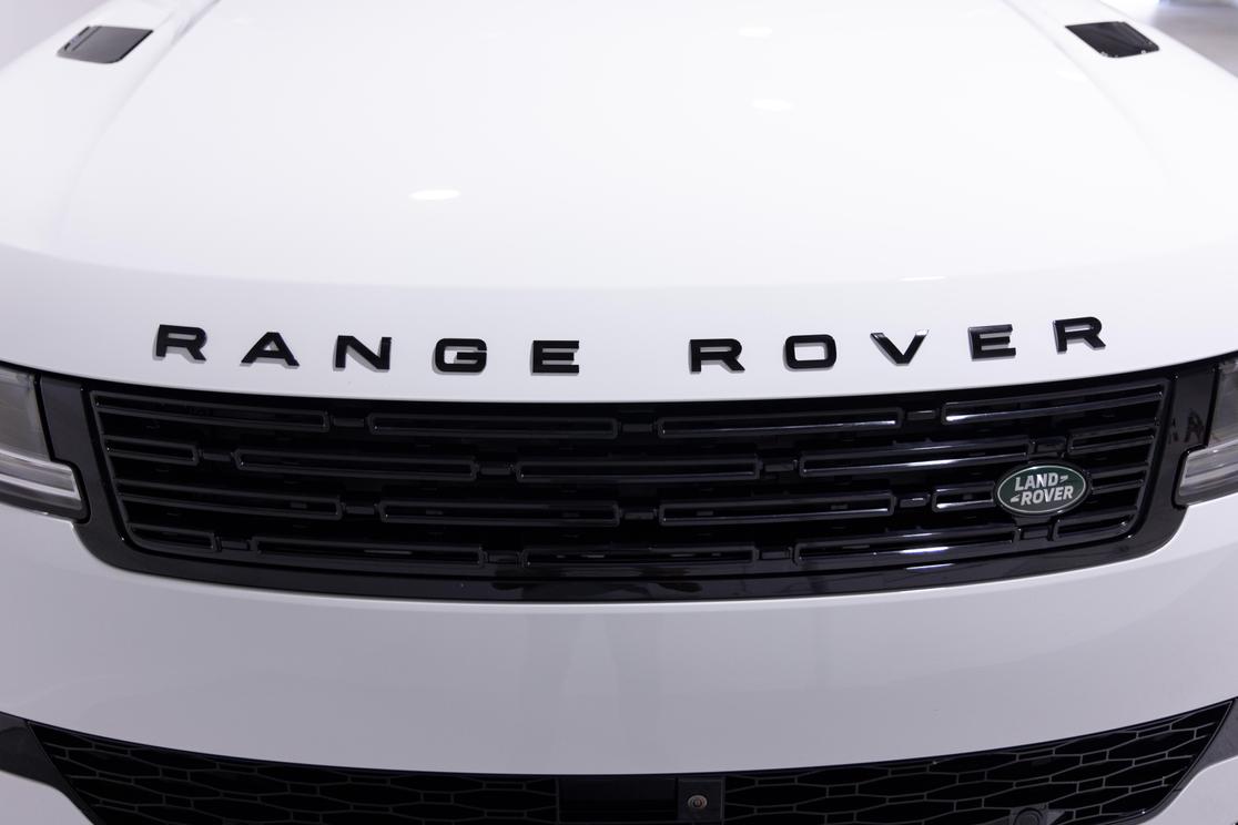 ����� �������� Gloss Black <p>| Range Rover Sport 2023 -