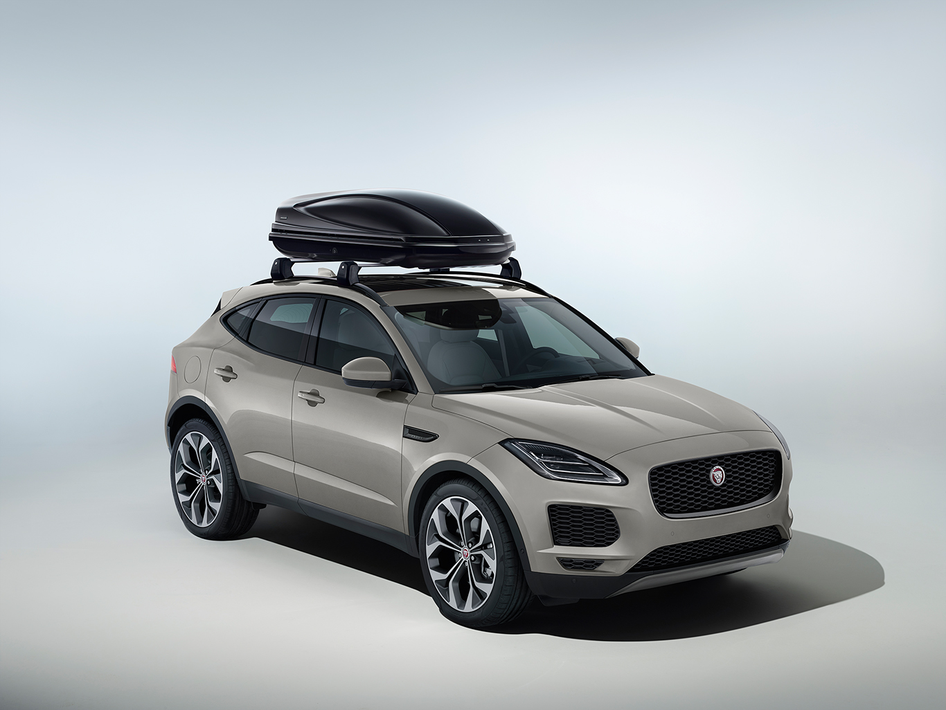 ���������� ���� �� ��� | Jaguar E-Pace