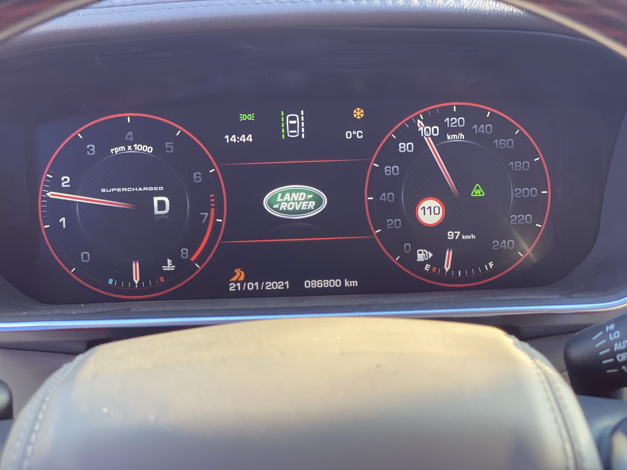 ����������� Drive Assist: LDW, AHBA, TSR | Range Rover L405 2014 MY