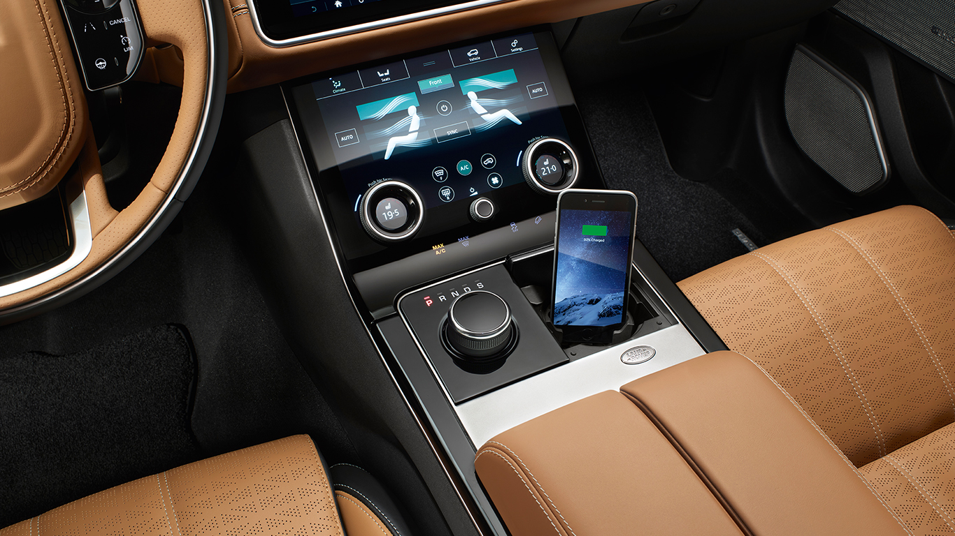 ��� ������� ��� ���������� Iphone | Range Rover Velar 2017 -