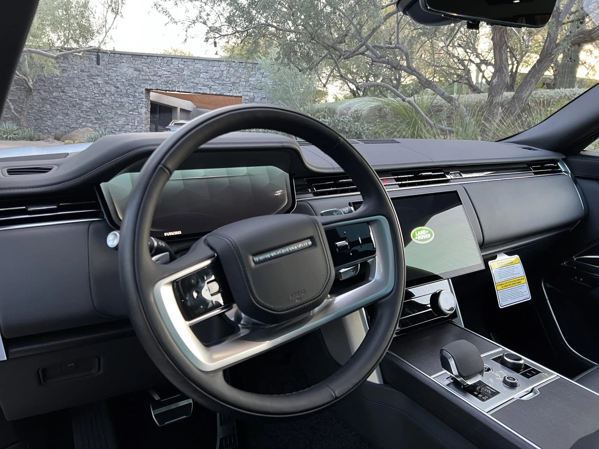 ������� ������ Ebony Black ����������� ���� ������� ������� � ������ | Range Rover 2022 -