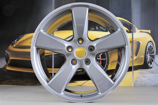 ������� ���� R20 Sport Classic GT Silver ����� ��� | Porsche Panamera