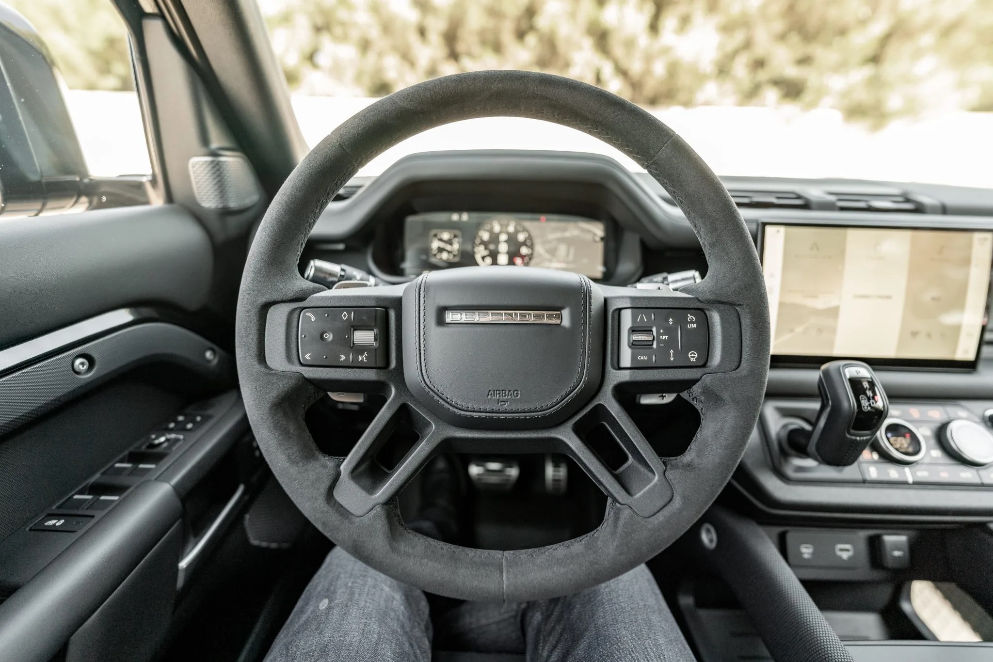 ������� ������ Alcantara <p>| Defender 2020 -